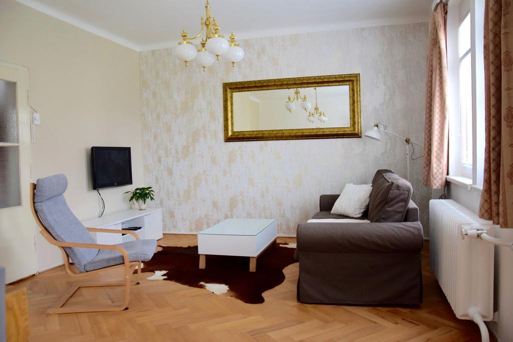 Classical House In Prague 6 Exterior foto
